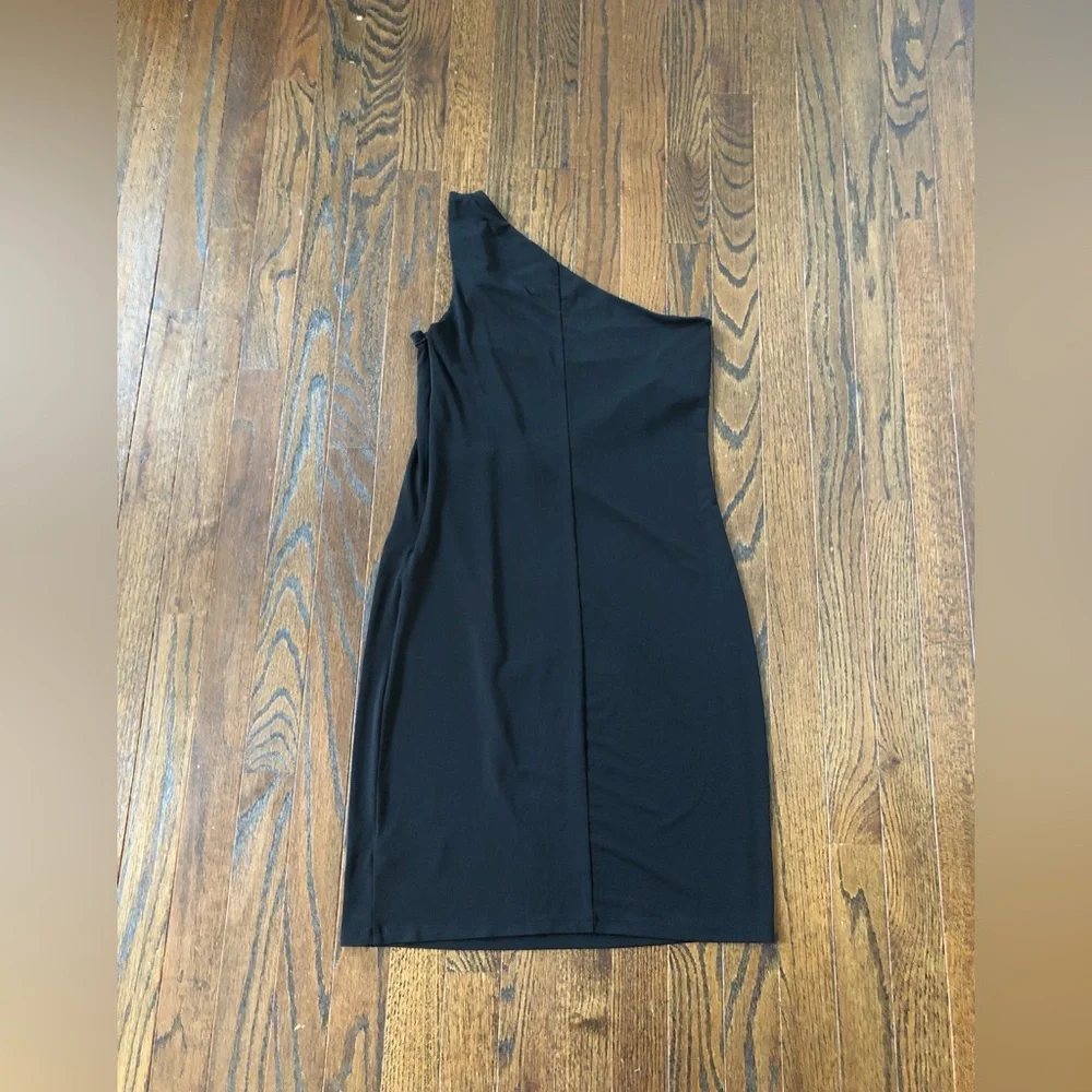 Michael Kors Women’s 2 Black One Shoulder Sleeveless Knee-Length Cocktail Dress